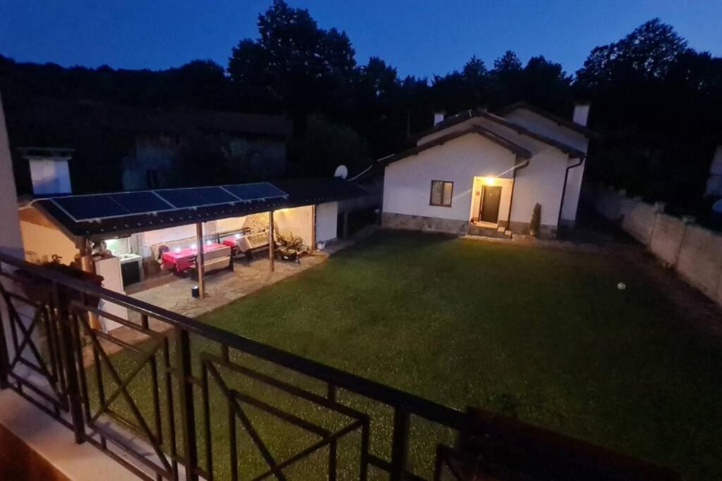 Двете къщи в планината Villa Бели Осъм Екстериор снимка