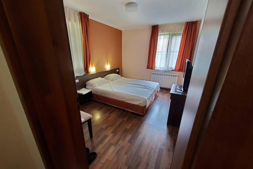 Двете къщи в планината Villa Бели Осъм Екстериор снимка