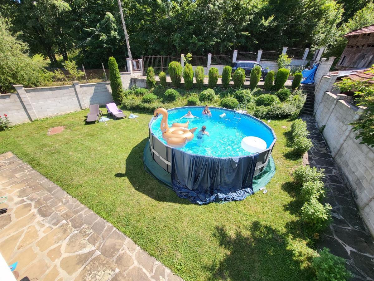 Двете къщи в планината Villa Бели Осъм Екстериор снимка
